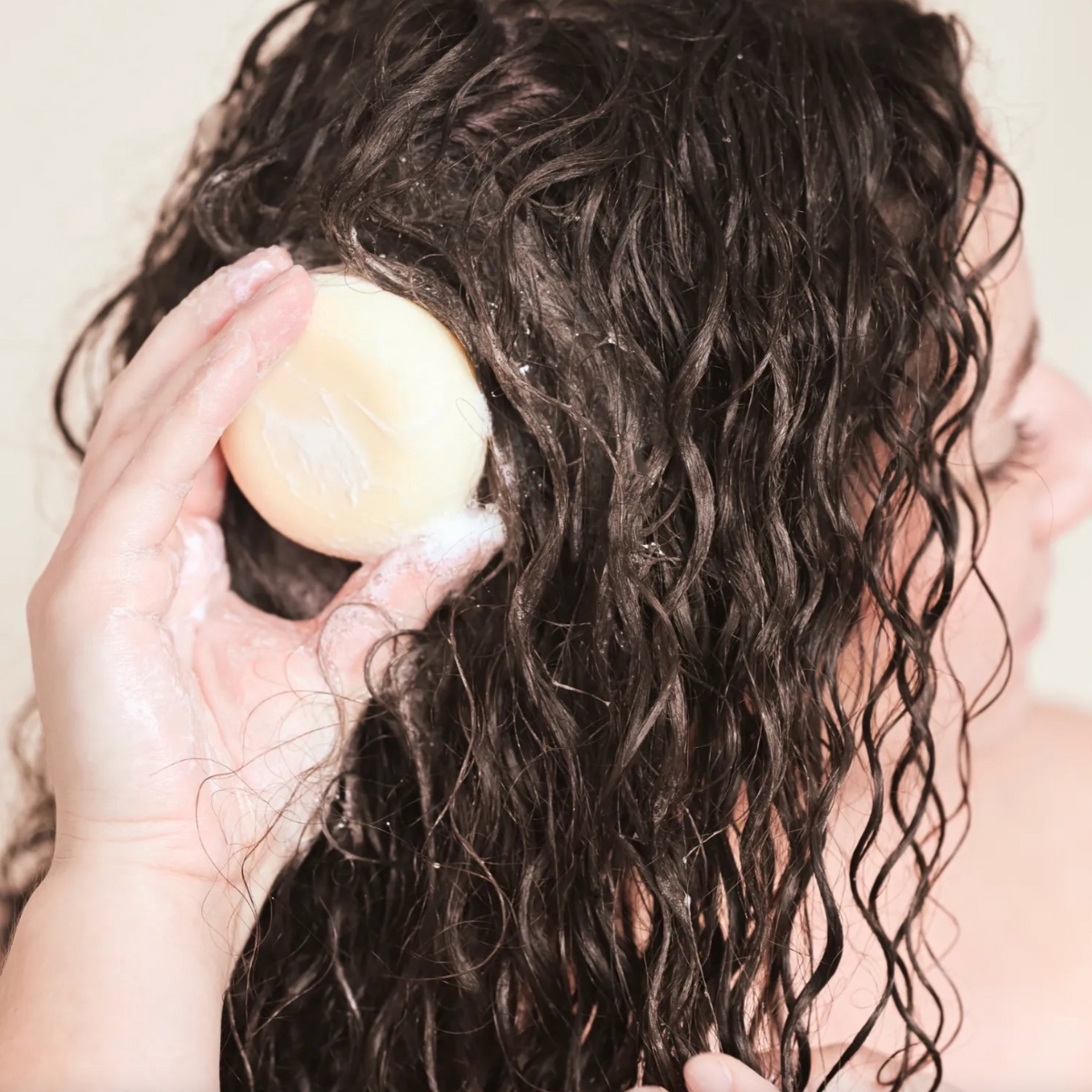 Shampoing solide – Cheveux bouclés – Image 2