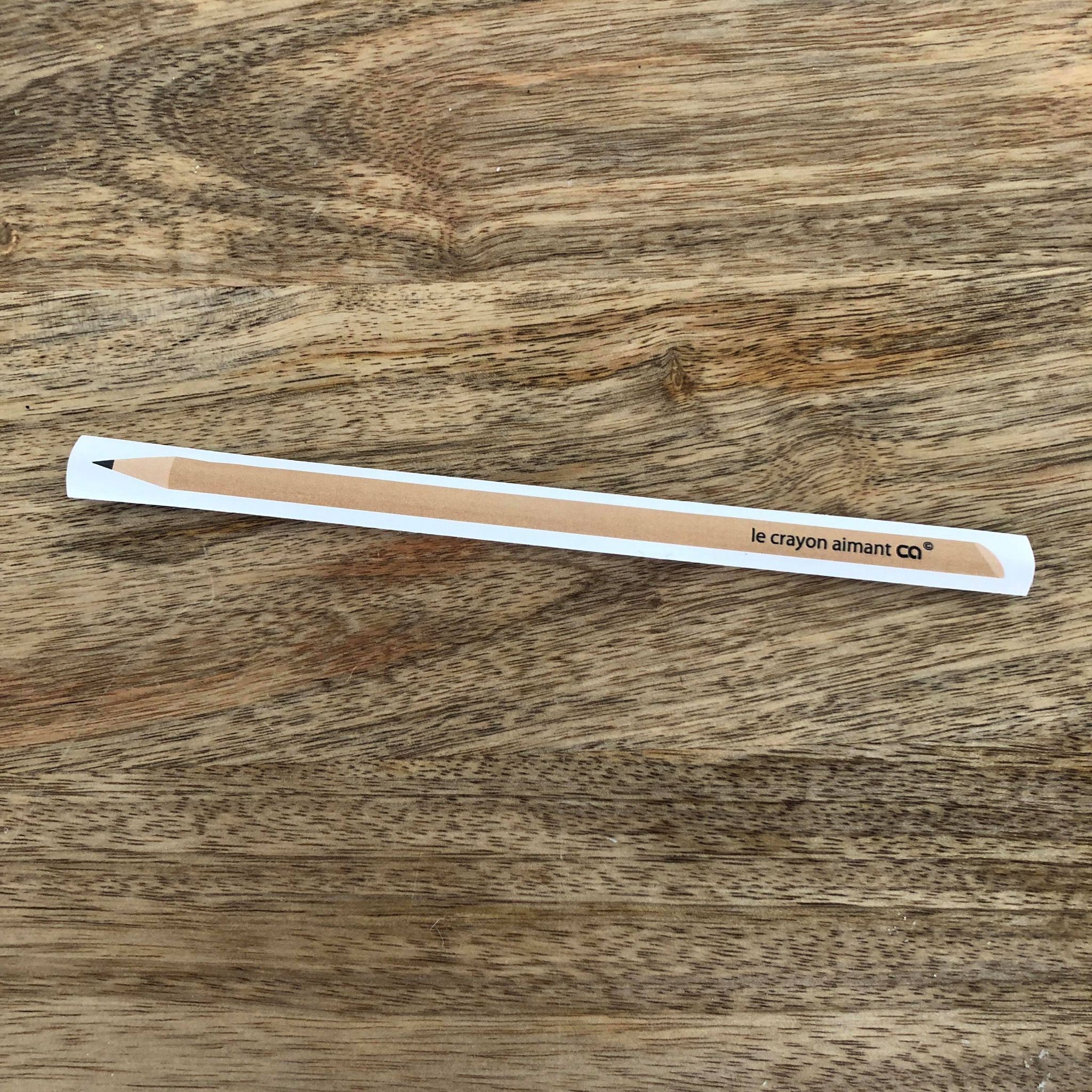 Crayon de papier en bois magnétique – Image 2