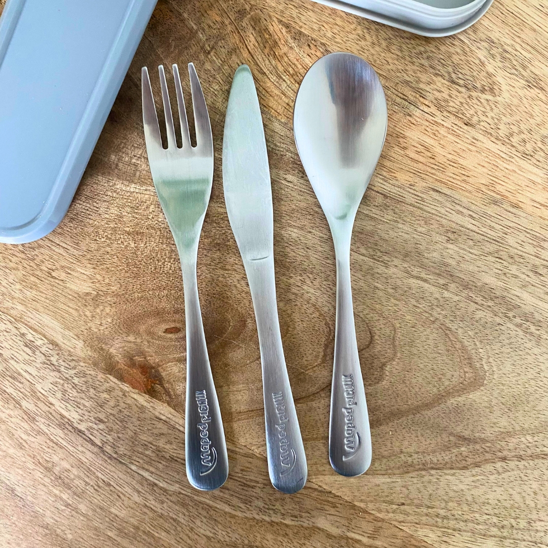 Set de couverts réutilisables et sa boite grise – Image 4