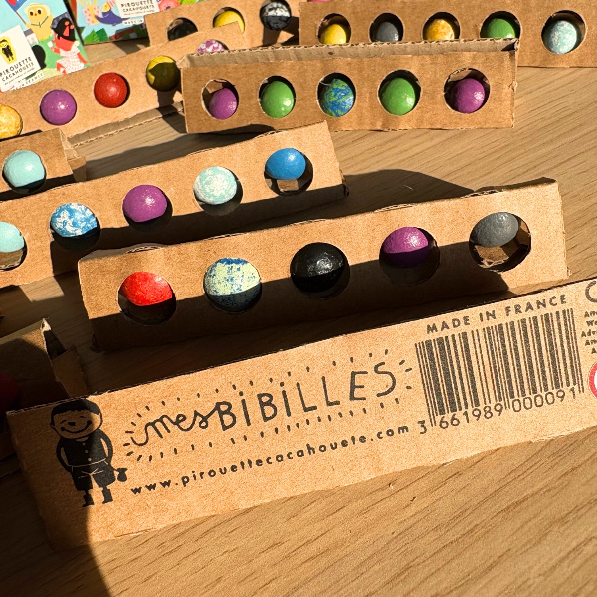 Pack de billes colorées en terre – Image 4