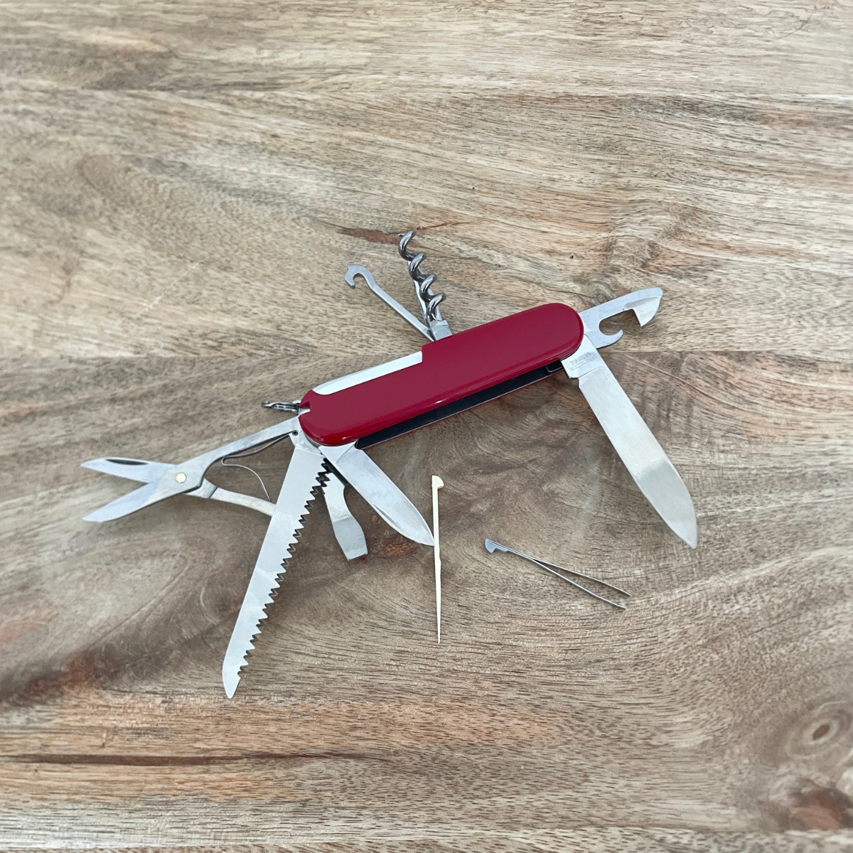 Couteau suisse Huntsman Red – Victorinox – Image 2