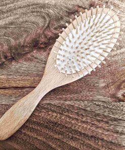 Brosse à cheveux en bois