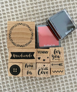 Set de tampons en bois « Handmade » – 11 pièces