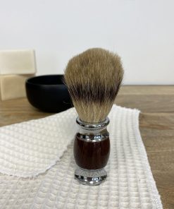 Blaireau en poils naturels aspect bois