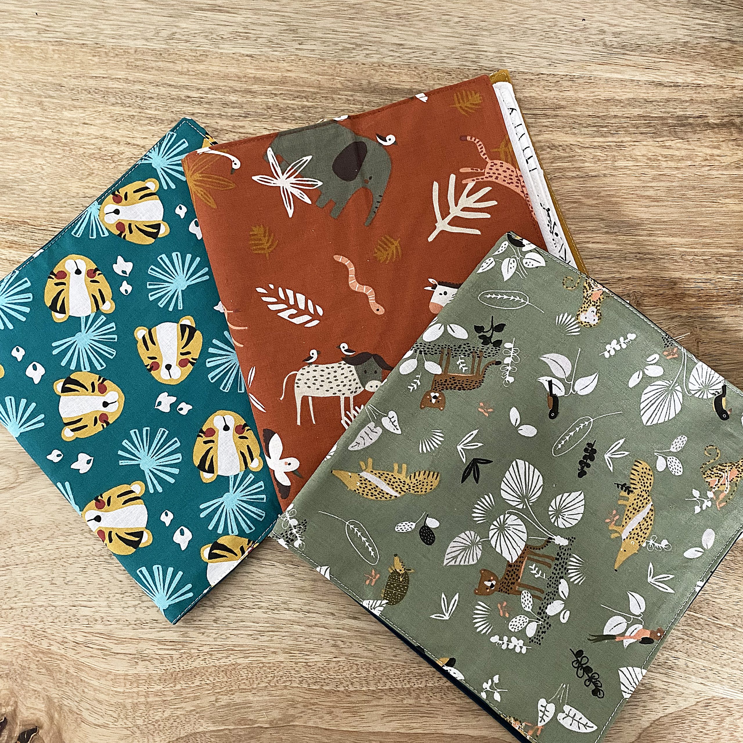 Livre de coloriage en tissu et feutres lavables – Image 6