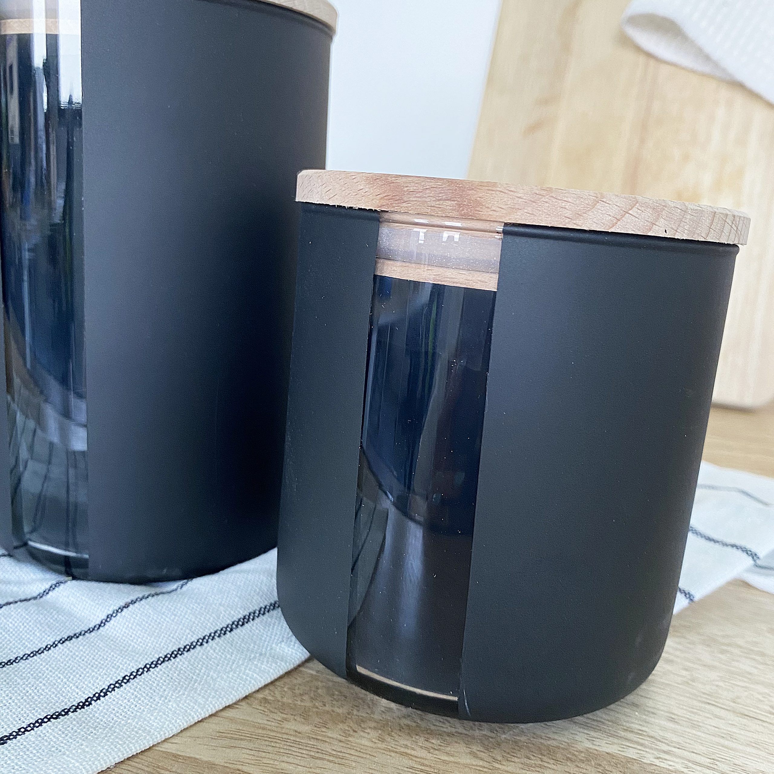 Bocaux en verre noir avec bouchon en bois de hêtre – Image 3