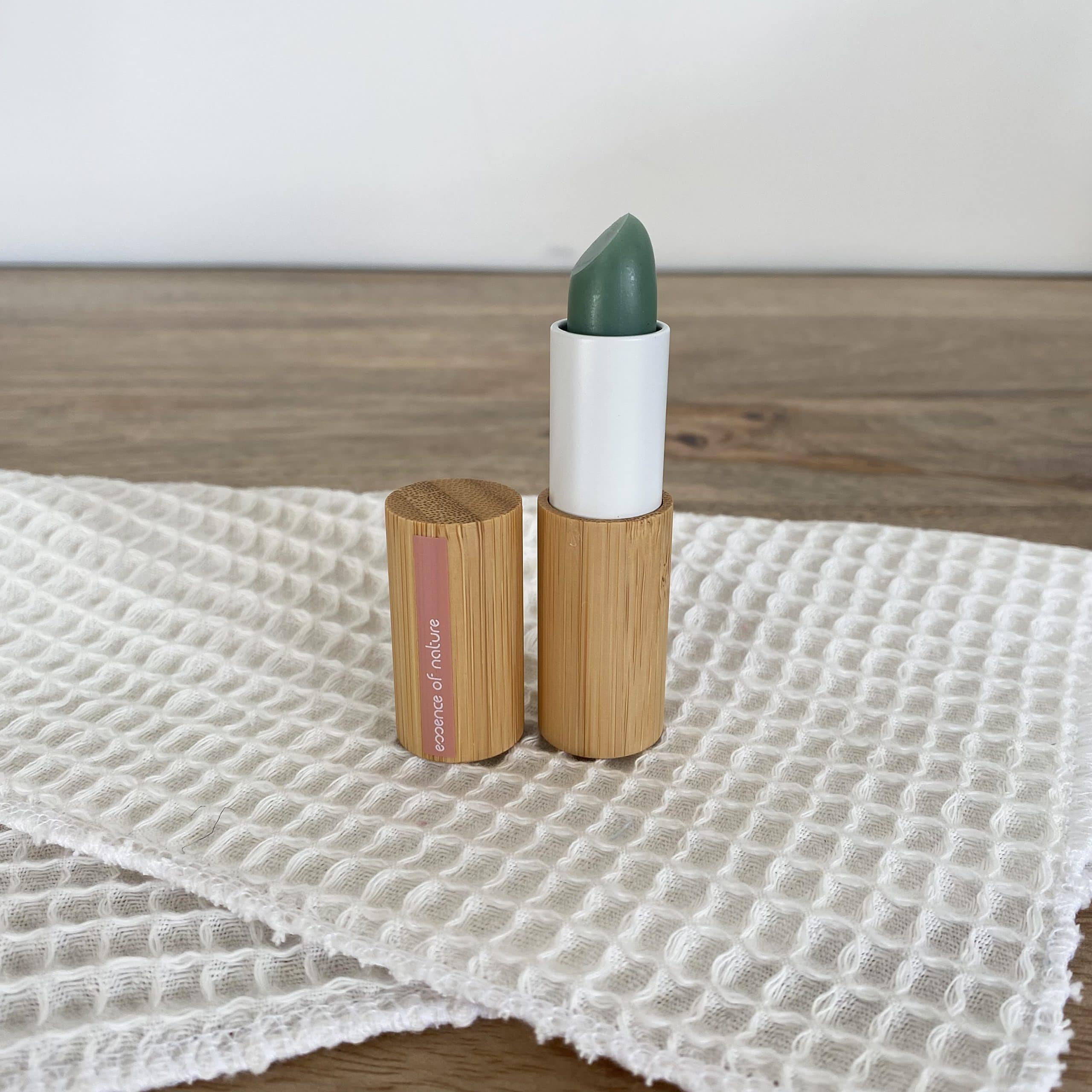 Gommage lèvres en stick rechargeable – Image 2