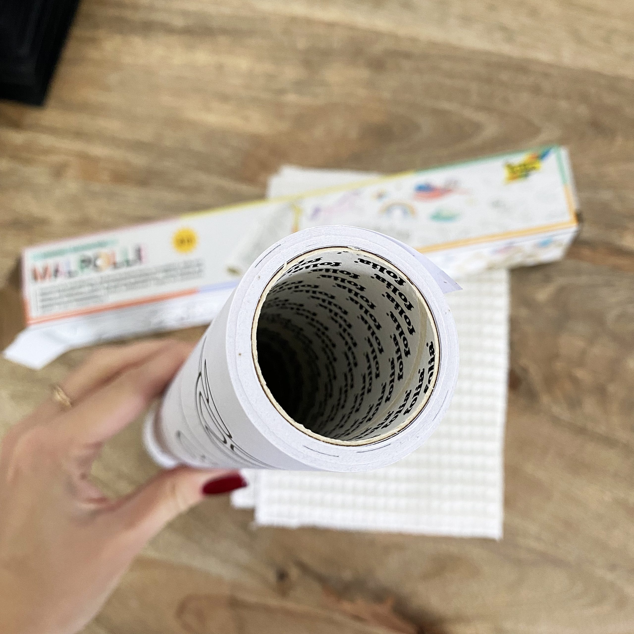 Rouleau de papier à coloriage autoadhésif – Image 2