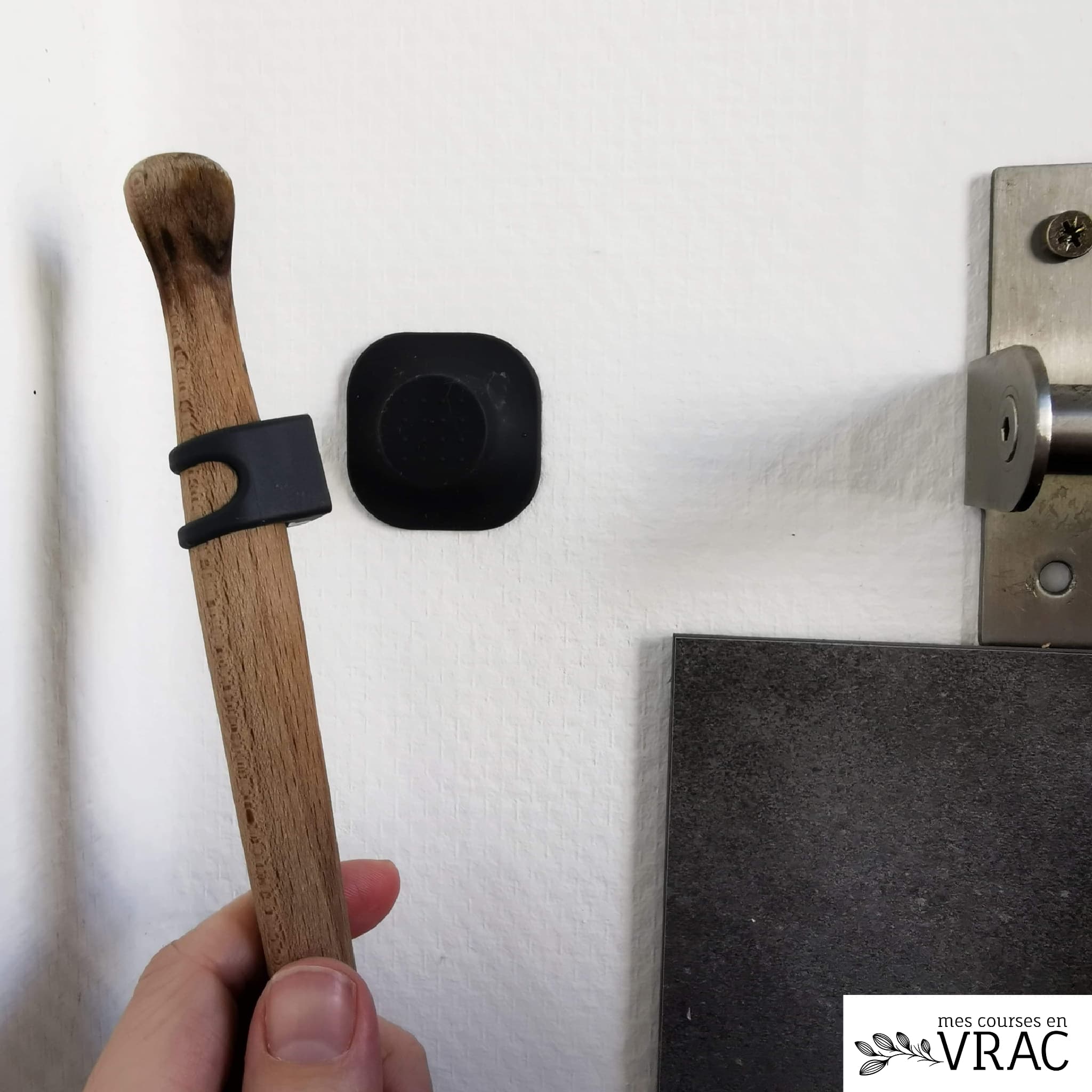 Support mural brosse et goupillon – Image 3