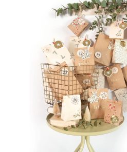 Kit pour faire son propre calendrier de l&rsquo;avent en kraft or et blanc