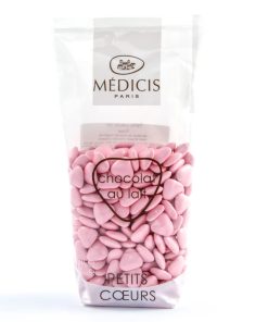 Petits cœurs au chocolat au lait laqué rose